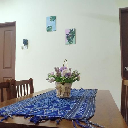 Kh Homestay Comfy N Calm Seri Manjung Exteriör bild