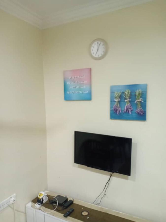 Kh Homestay Comfy N Calm Seri Manjung Exteriör bild