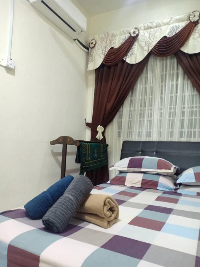 Kh Homestay Comfy N Calm Seri Manjung Exteriör bild