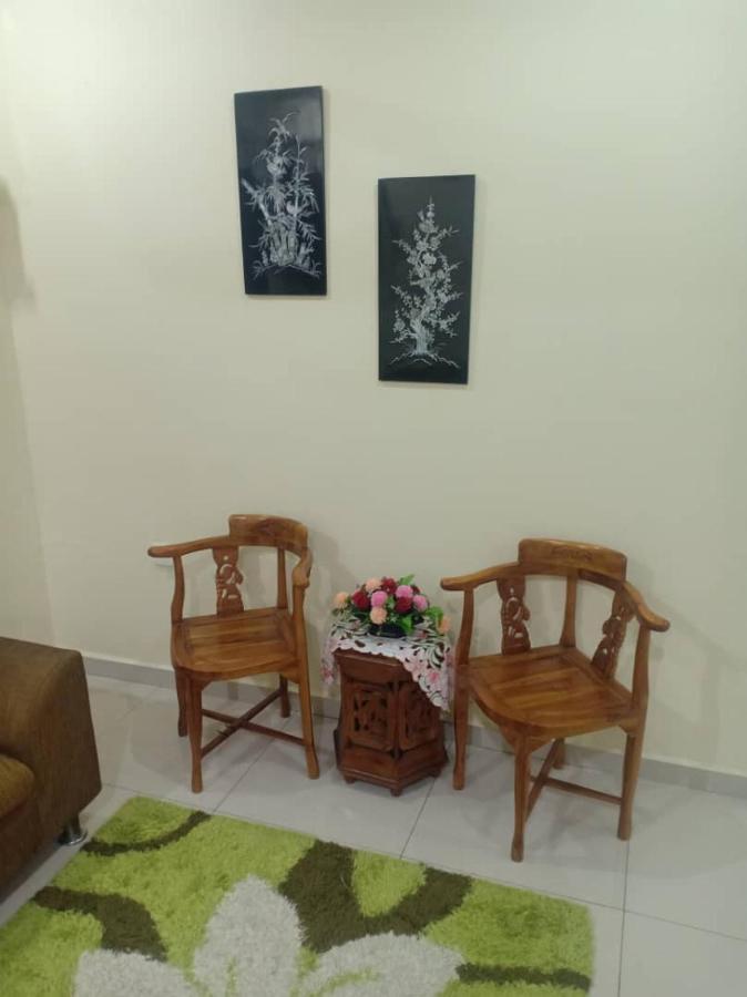 Kh Homestay Comfy N Calm Seri Manjung Exteriör bild
