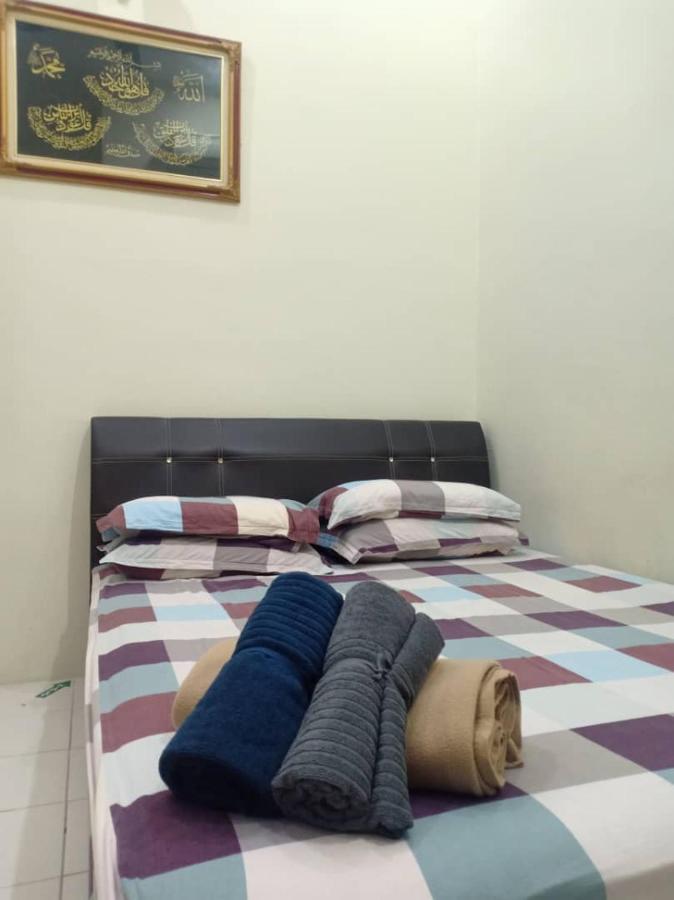 Kh Homestay Comfy N Calm Seri Manjung Exteriör bild