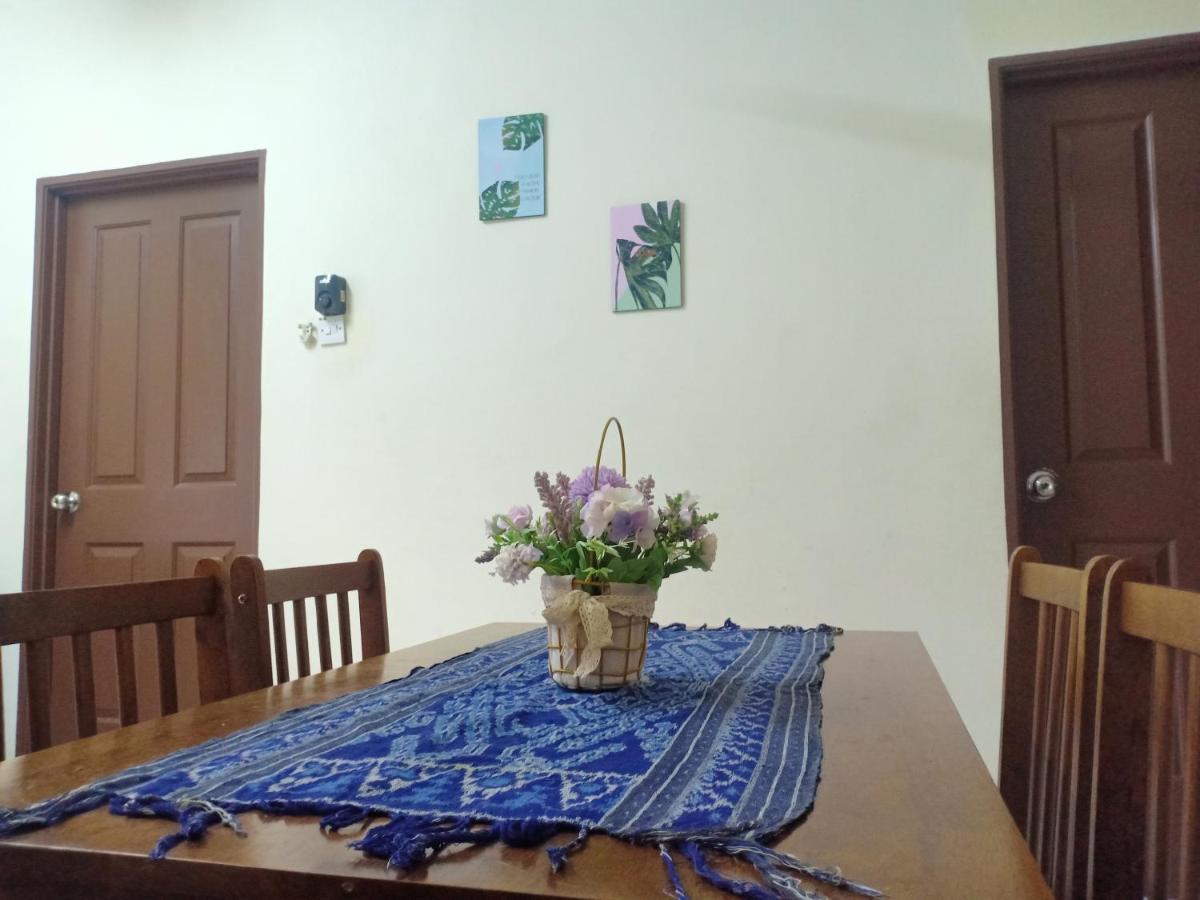 Kh Homestay Comfy N Calm Seri Manjung Exteriör bild
